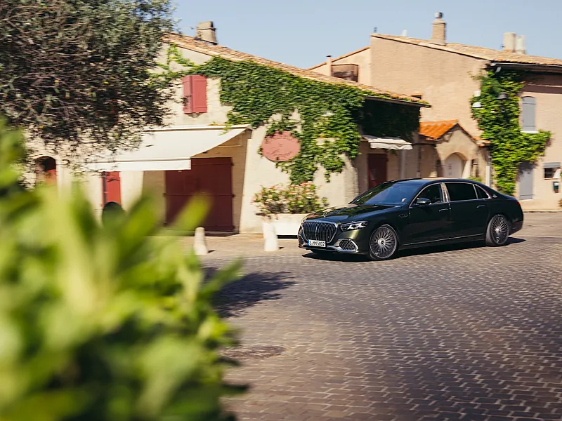 O novo Mercedes-Maybach Classe S: Viajar em serenidade, chegar com estilo - imagem 1