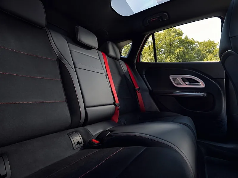 O novo Mercedes-Benz GLA: Concebido para entusiasmar em qualquer momento - imagem 9