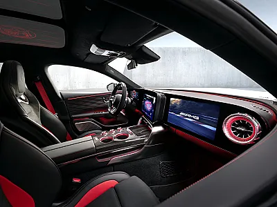 O centro de controlo da performance: O interior do novo Mercedes-AMG GT Coupé de 4 portas - imagem 7