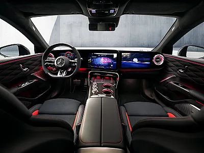 O centro de controlo da performance: O interior do novo Mercedes-AMG GT Coupé de 4 portas - imagem 15